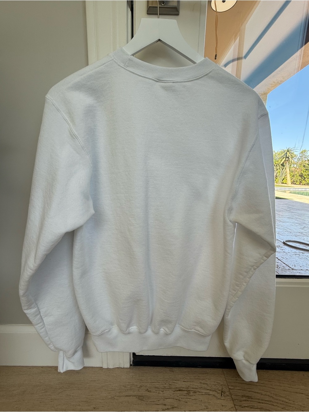 Champion White Crewneck Sweatshirt. Burnt Orange TEXAS UT Longhorn. Size Small - Picture 2 of 3